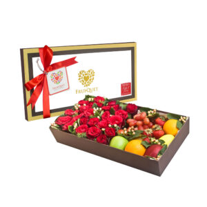 Fruits et Fleurs – Red Roses